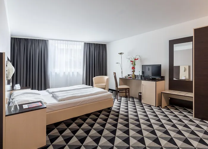 מלון Premier Hauptbahnhof 4*