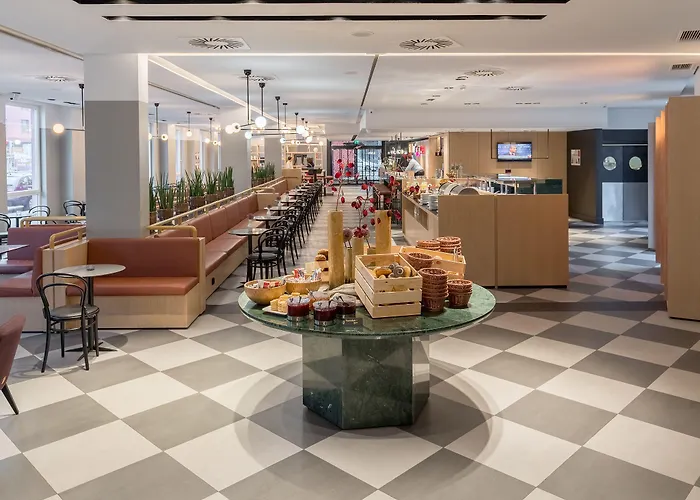 Premier Hauptbahnhof מלון 4*
