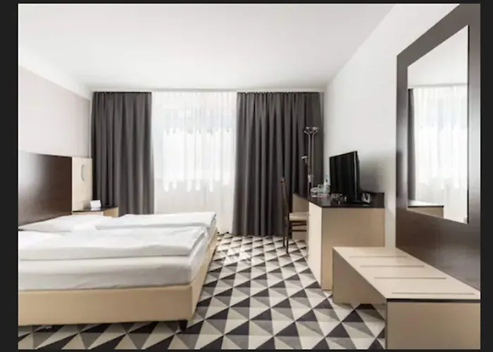 מלון Premier Hauptbahnhof 4*