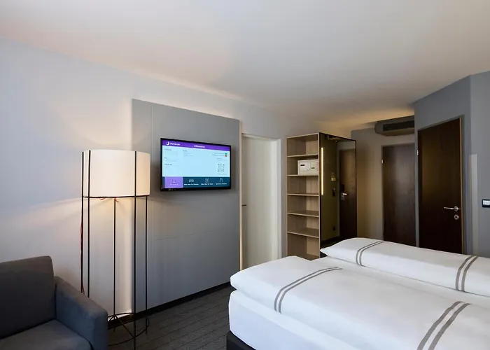 Premier Hauptbahnhof 4*