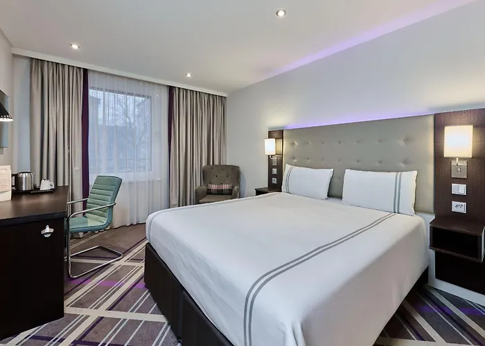 Hotel Premier Hauptbahnhof 4*